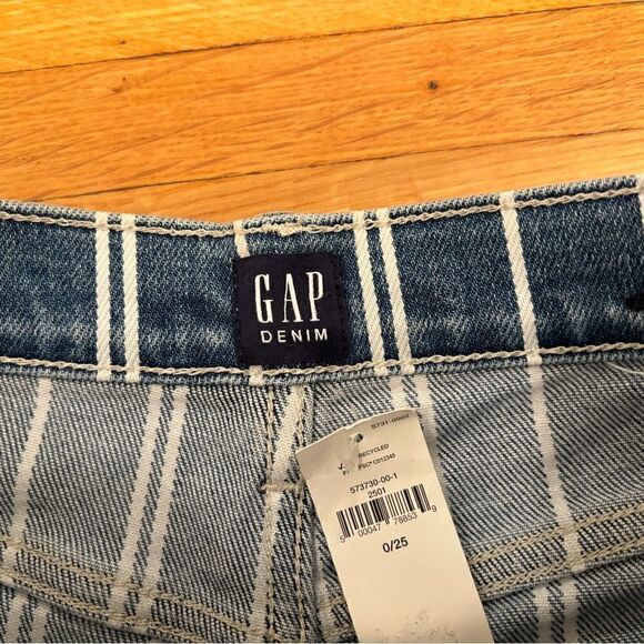 Gap blue/white stripe denim Mom shorts NWT - Picture 5 of 5